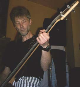 Leo K on stage, mit GOFF, 2004